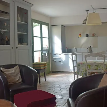 Maison De Charme Uzes, Parking Prive Villa Uzès